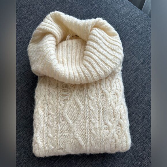 Free People Complex Cable Distressed Cowl
Neck Sweater Size Small - Picture 7 of 13